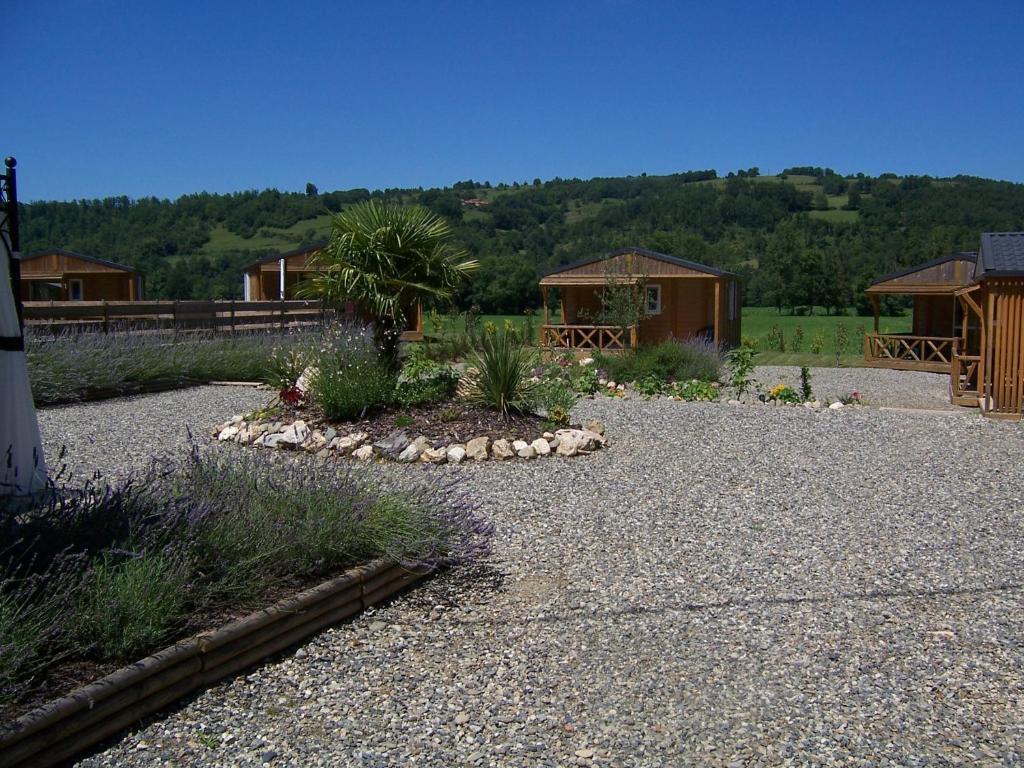 La Tour Du Loup Hotell La Bastide-de-Sérou Eksteriør bilde